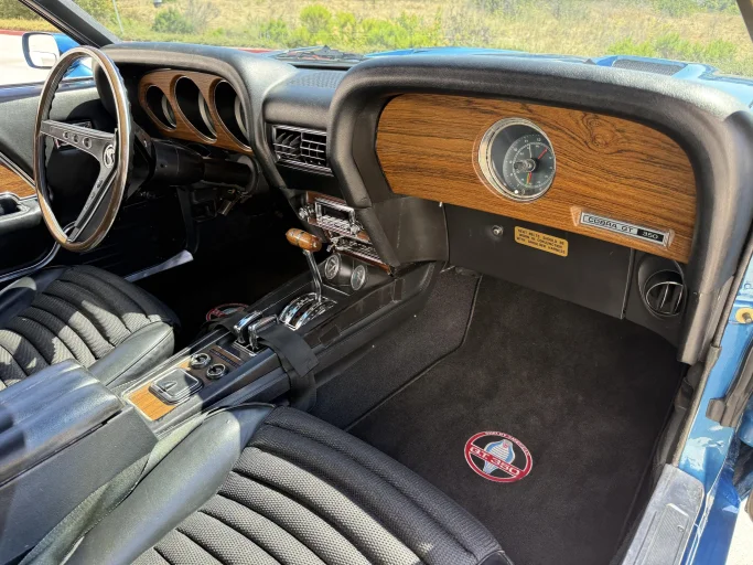 Vehicle image 27