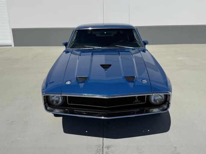 Vehicle image 24